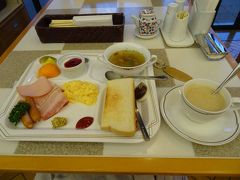 そして翌朝。
朝食は洋食を選んだヨ。
「ザ・ホテルの朝ごはん」って感じだヨ。