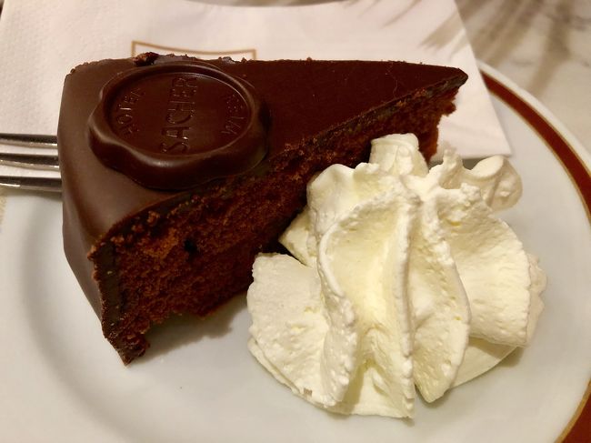 オリジナルザッハトルテ❤️ <br />甘くて美味しいです。