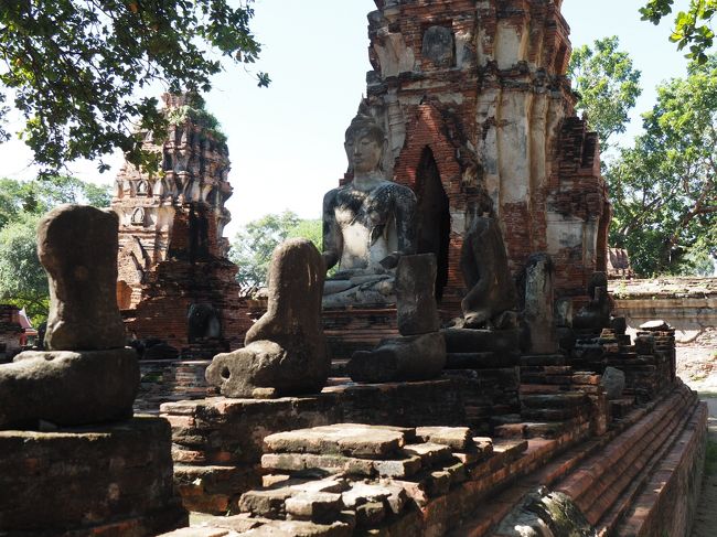 ビルマ軍によって破壊された仏像たち