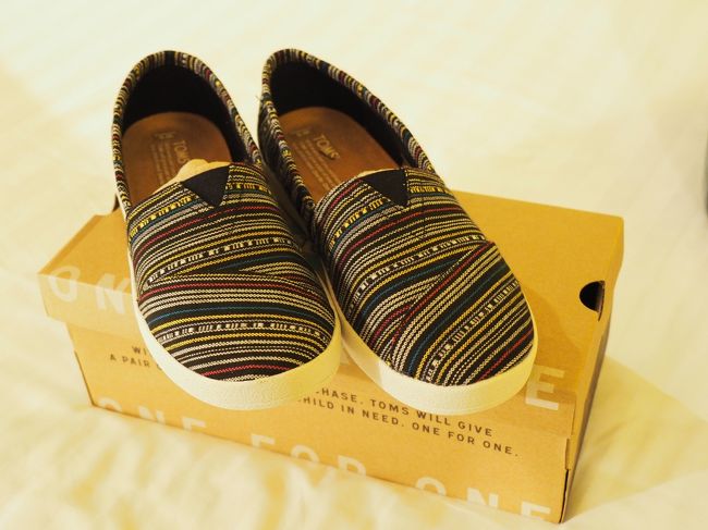大好きなTOMSで買ったスリッポン<br />柄が変わってて超お気に入り。