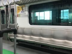 日曜の朝は電車も空いています。
江南都心空港ターミナルのある「三成駅」へ。