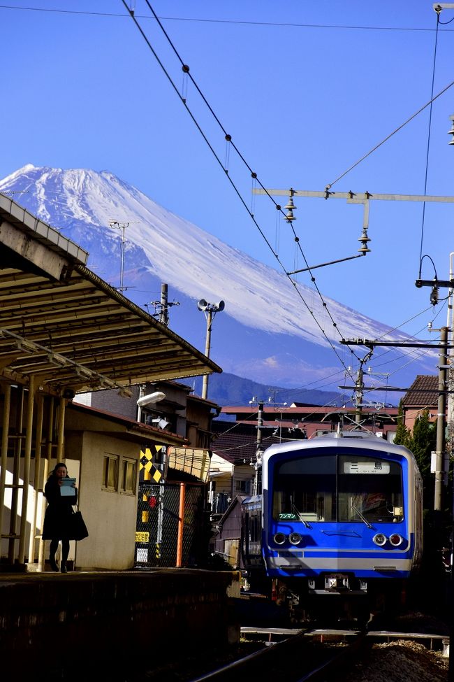 白銀に染まる富士山の風景を探しに伊豆箱根鉄道駿豆線に訪れて