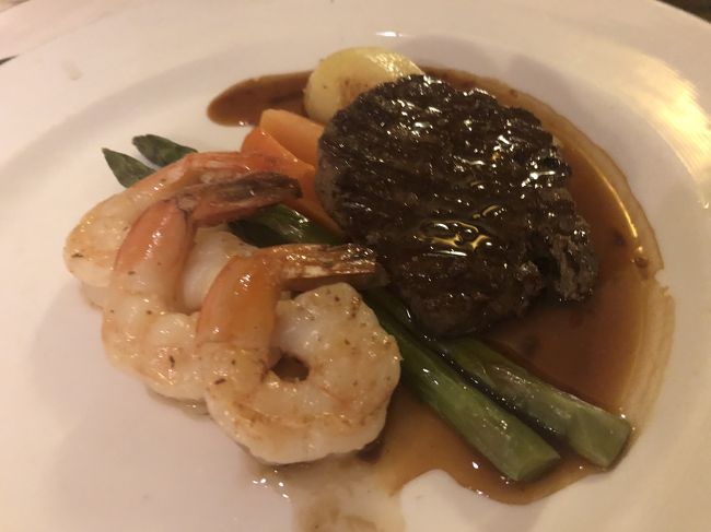 最後になって来たら、（素材の）うまいもんが出てきた！ ソースは最低！ お湯で洗って食べたい！ イシイのチキンハンバーグの、タレをかけたら１０倍美味しくなるだろう？ <br /><br />