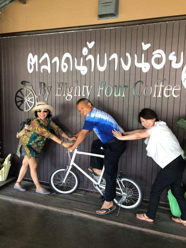 本物の自転車が置いてあるフォトスポットもあります。ペナンにもありましたが、ペナンは壁画でしたね～。<br /><br />ペナン旅行記<br />　↓<br />https://4travel.jp/travelogue/11208538<br />