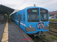 再び青い電車でした。数年前までは西武線を走っていた車両です。