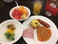 6時起床、6時半から朝食です。
今日の朝ごはん。卵料理などは昨日と違うものが置いてありました。