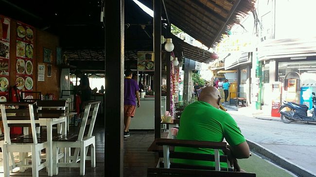 毎日行くと同じ人が結構来る！笑