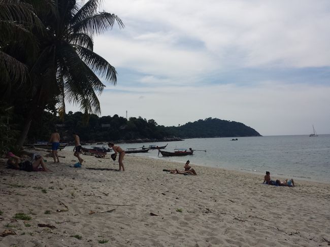 今日もやはり人がまばらで<br />のんびりできます。