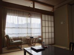無事チェックイン。和室はやっぱり落ち着く