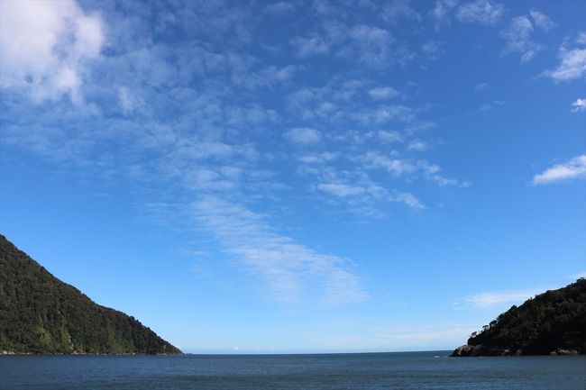 デールポイントにやってきました。<br />むこうはタスマン海です。