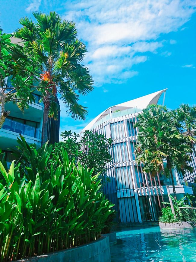 「Le Meridien Bali Jimbaran」<br /><br />緑がいっぱい！建物もモダンです。