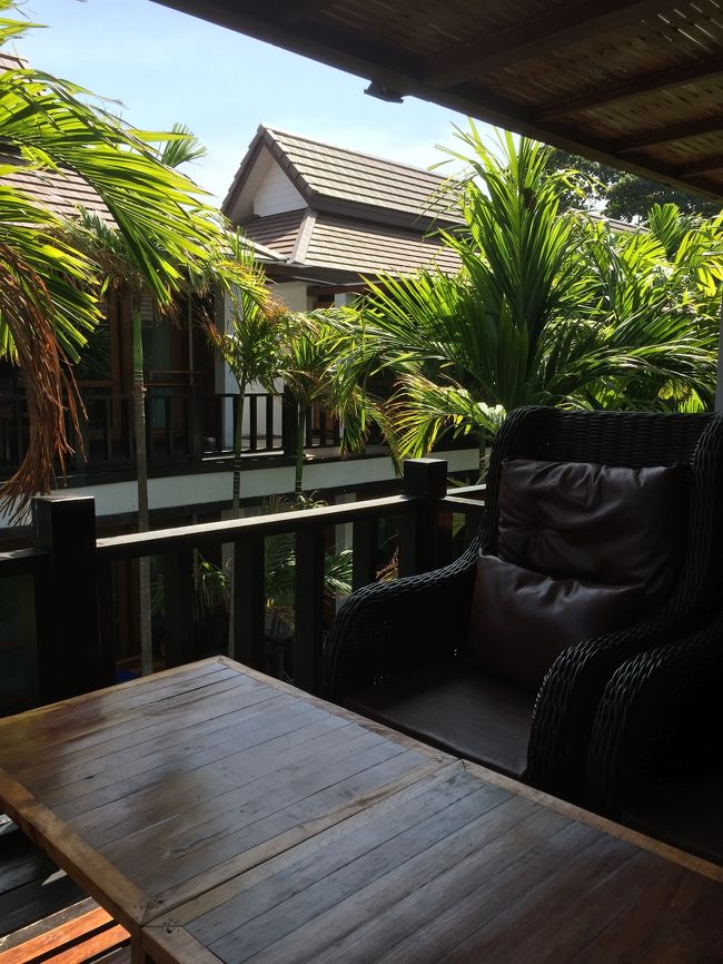 ここに毎朝、朝食を運んでくれます。