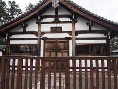 北側から相国寺へ

これは浴場。