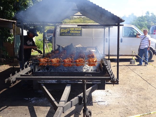 シェイブアイスを食べた後に向かいのフリフリチキンへ