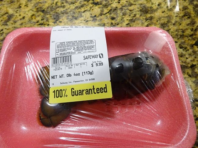 夕方にセーフウェイまで夕食の買い出しへ。<br /><br />こちらはロブスター