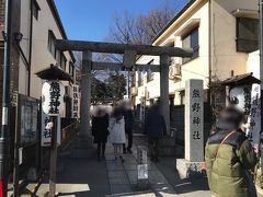 ここで駅からハイキングのルートを外れて熊野神社へ。