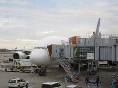 15:50に成田空港のA380定位置の46番ゲートに到着。
