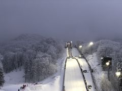 今回のスキー旅行のメインイベント。
女子ジャンプＷＣ蔵王大会の応援に出掛けます。

ホテルの人にジャンプ場まで送って貰います。