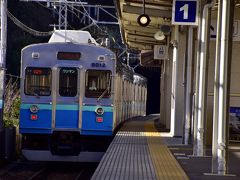 という訳で、やって来ましたのは伊豆熱川駅
伊豆諸島の島々が映える車窓ビューポイントの手前にあるこの駅で下車してみました