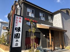 松阪駅の近鉄側は、焼肉屋が多いですね。