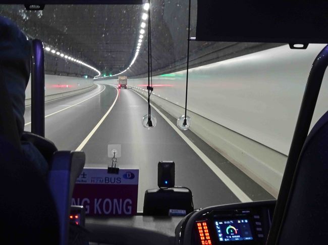 トンネル内部。　