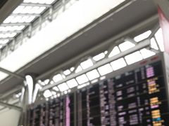 いよいよ出発。JAL便は定刻通りに出発するみたいで良かった。