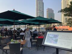 おっさんらはこちらへ
リバーサイドテラス

ビュッフェスタイルの朝食をコンプで頂きます。