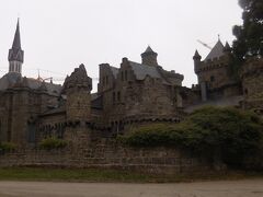 　帰りは別の道を下ります。途中にスコットランドの古城をイメージしたレーヴェンブルク城。