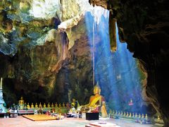 Khao Luang Cave（カオ・ルアン洞窟）

2016年06月に列車とトゥクトゥクを利用して
訪れた時の写真と旅行記です。
https://4travel.jp/travelogue/11155092

