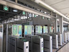 カイス・ド・ソドレ駅は終点でした。大きな駅で日本と同じようにたくさん自動改札機が並んでいます。


