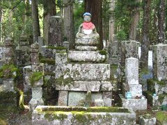 旅行記に地域指定が要るので、墓地の代表格「高野山」から。