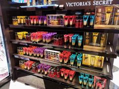 ヴィクトリアズ・シークレット（VICTORIA'S SECRET）