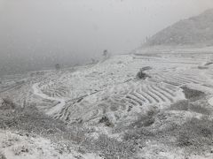 白米千枚田

雪に覆われた棚田です。世界農業遺産の風景だそうです。