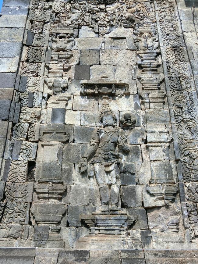 ボロブドゥールのレリーフを味わう（その2）』ボロブドゥール