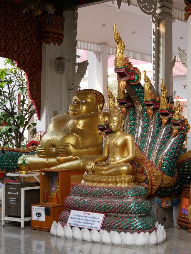 WAT NAK　PROK<br />あまりまだ有名ではなく観光客も少なめ。変わった仏像がいて面白い。