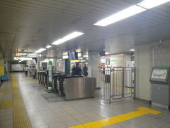 三田―浅草橋　都営線で移動しました。
写真：浅草橋駅