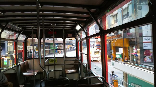 朝７時ごろですので、香港トラムは貸し切り状態で観光を楽しめます。