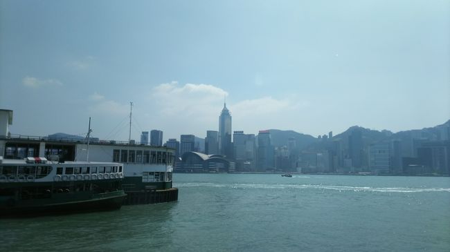 再び香港島へ戻ります。朝から動いたのでホテルに移動して休憩します。