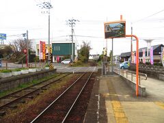 島原鉄道　島原外港駅に来た
使われていないホームがある