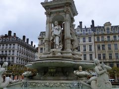 Place des Jacobins。
ジャコバン広場の噴水。