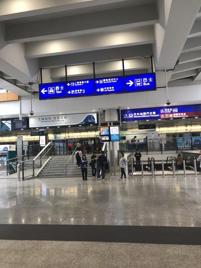 さて。<br />今までエアポートエクスプレスを使っていたけど<br />今回は、バスで行きたいと思います<br />