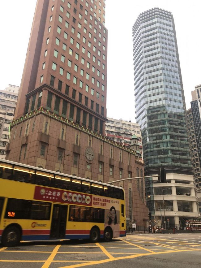 都会ですー<br /><br />ちなみに気温は18度くらい<br />微妙に、小雨が・・