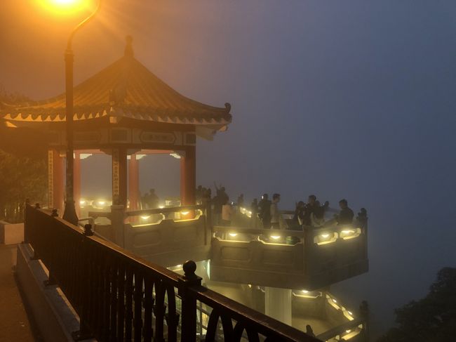 まぁこれはこれで、幻想的ということで。