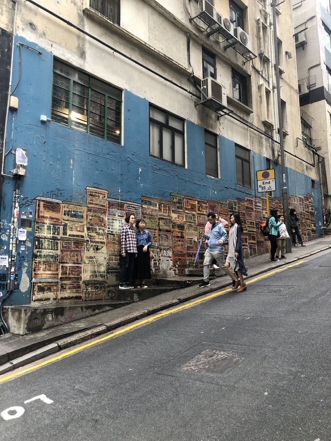 綺麗に撮れなかったけど<br />最も有名なんじゃないかという絵