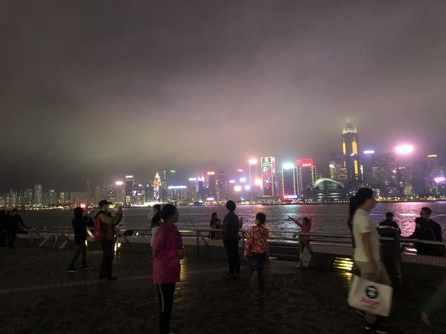 Kowloon島側に来ましたー