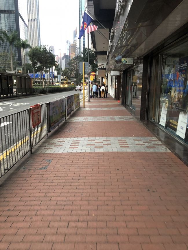 最終日の朝<br /><br />帰りの便は10時台<br />7時過ぎにはバスに乗らなくちゃ・・<br /><br />次回はフライトをもう少し気をつけよう<br />