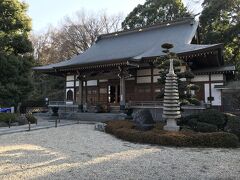 八坂神社から徒歩だと３分位のところにある宝泉寺へやって来ました。臨済宗建長寺派の禅寺です。