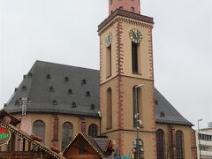 Katharinenkirche.（カタリーナ教会）

フランクフルトの中心に位置するプロテスタント教会。ゲーテが洗礼を受けた教会と言われています。また、1790年にはモーツァルトがオルガンを弾いたことでも知られています。