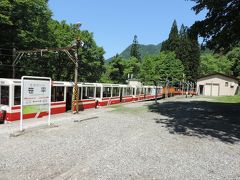 帰りのトロッコ電車で専用駅の笹平駅に時間調整の為、臨時停車！