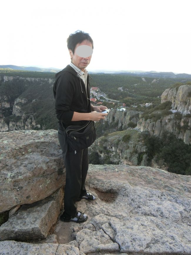 近寄ると腰が引けちゃうよ～。怖いねぇ。<br /><br />tanupamさんカメラ。撮影＝私。